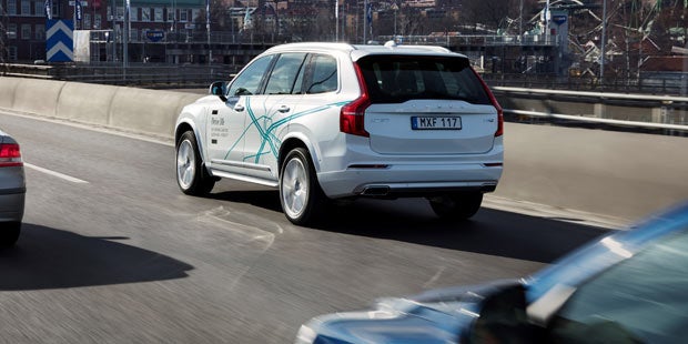 Selbstfahrende XC90 kommen auf Straße