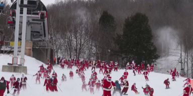 Weihnachtsmänner machen Ski-Pisten unsicher.png