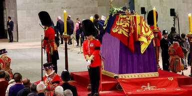 Queen: Westminster Hall mit Sarg für Öffentlichkeit geschlossen