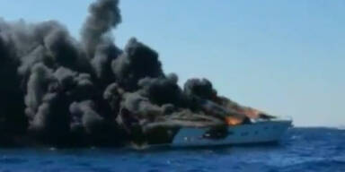 Miami: Luxus-Yacht fängt vor Küste Feuer