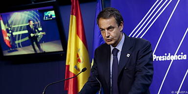 Zapatero will zunächst fünf Mrd. Euro einsparen