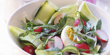 Zucchini-Radieschen-Salat