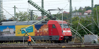 Intercity in Stuttgart entgleist: Mehrere Verletzte