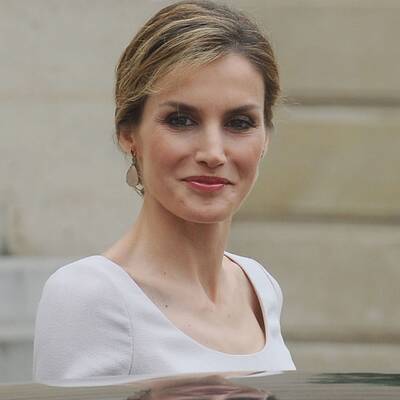 Königin Letizia strahlt in Paris