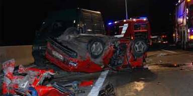 Drei Fahrzeuge bei A2-Crash involviert
