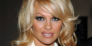 So viel Geld verdient Pamela Anderson durch Baywatch
