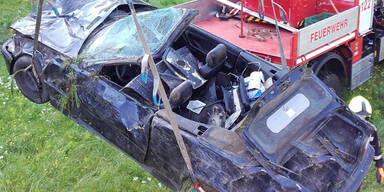 Horror-Crash: Zwei Tote bei Cabrio-Überschlag 