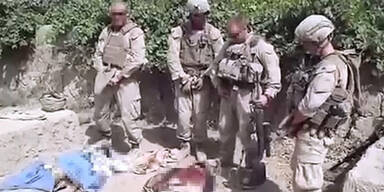 US-Marines sollen auf Leichen uriniert haben