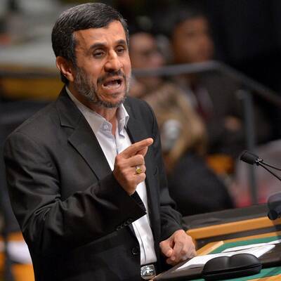 Ahmadinejad sieht Iran bedroht