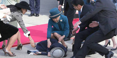 Prinzessin Akiko brach am Flughafen zusammen