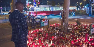 Alaba gedenkt der Terror-Opfer in Wien