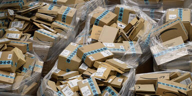 Zahlreiche leergeräumte Amazon-Pakete in Tirol entdeckt
