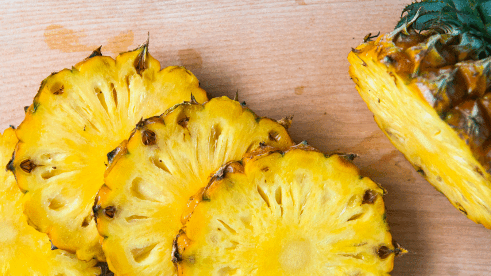 Deshalb brennt Ananas auf der Zunge Cooking