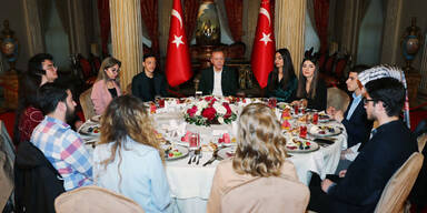 Fastenbrechen: Özil speist mit Präsident Erdogan