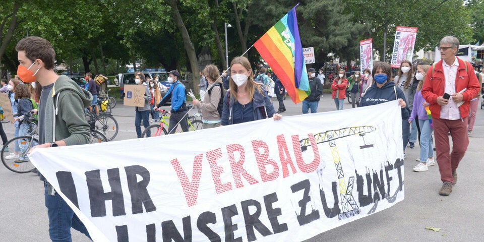 Tausende Teilnehmer bei Lobau-Demo in Wien