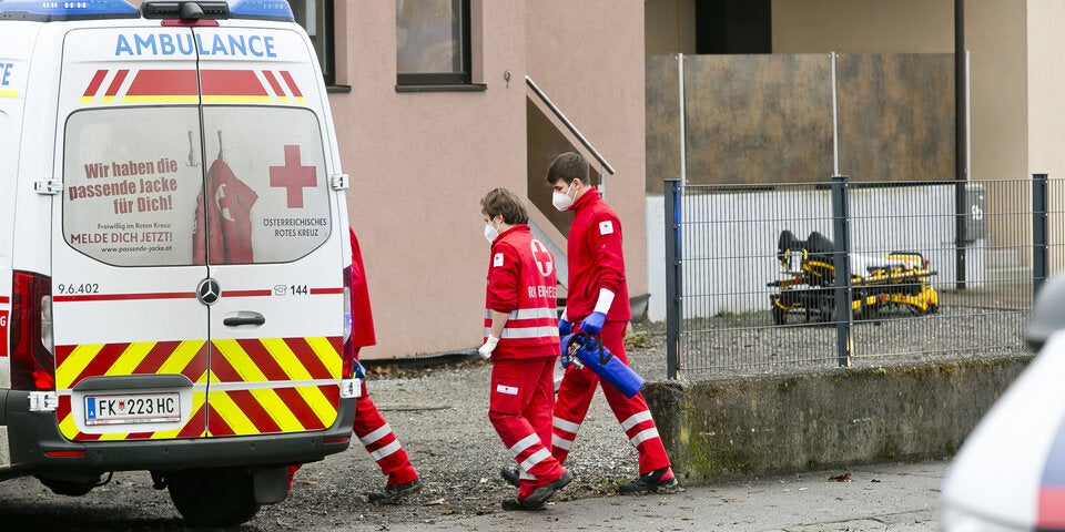Blutiger Beziehungsstreit: Mann und Frau tot