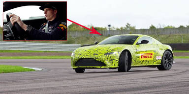 Max Verstappen testet Aston-Martin-Prototyp