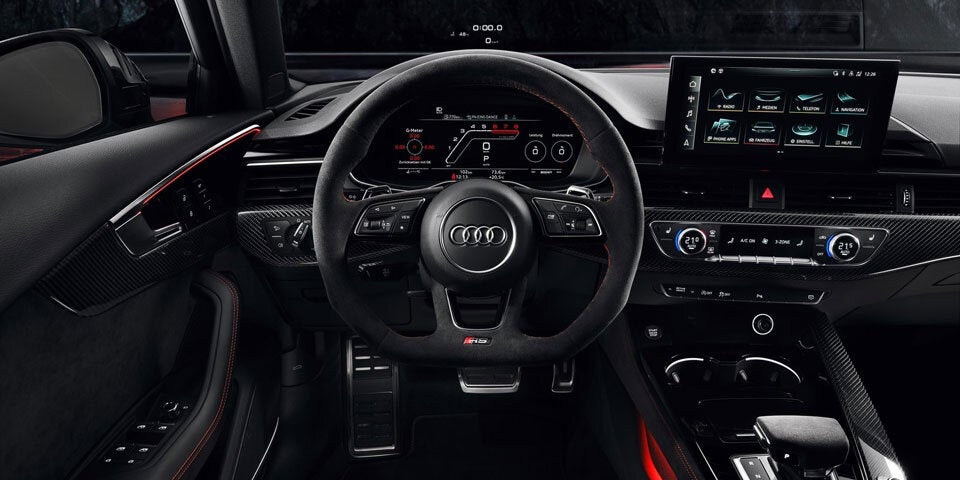 Audi greift mit