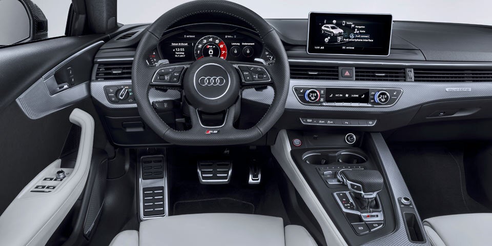 Audi greift mit dem neuen RS4 Avant an