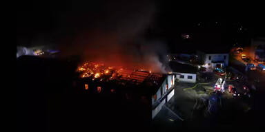 Brand einer Lagerhalle: 91 Feuerwehrleute im Einsatz