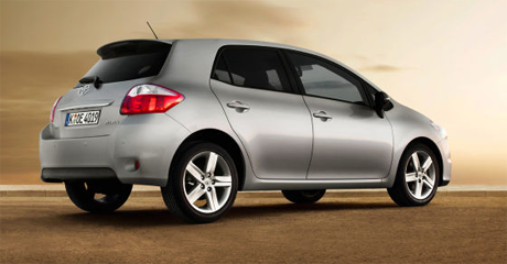 Toyota verpasst dem Auris ein Facelift