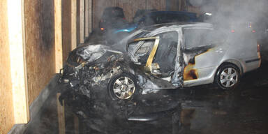 Auto brannte in ÖAMTC-Halle völlig aus