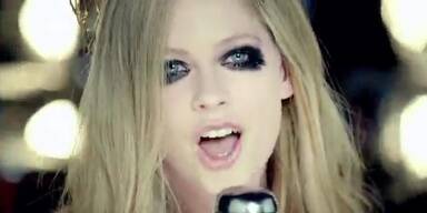 Avril Lavigne: "Here's To Never Growing Up"