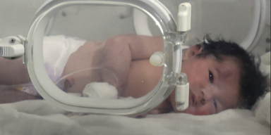 Erdbeben-Wunder: Mutter stirbt bei Geburt - Baby Aya überlebt
