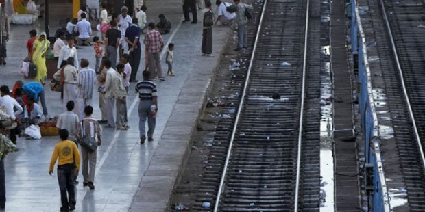Längster Bahnsteig der Welt in Indien