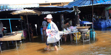 Bangkok: Hochwasser rückt weiter vor