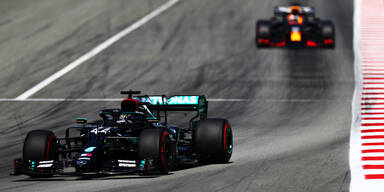 Hamilton mit Start-Ziel-Sieg in Barcelona