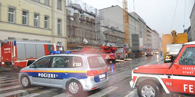 Wien: Baugerüst drohte auf Straße zu stürzen