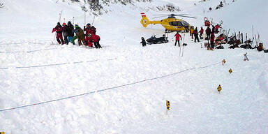 Skifahrer bricht auf Piste tot zusammen