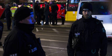 Berliner Polizei stoppt Luxus-Korso am Ku'damm