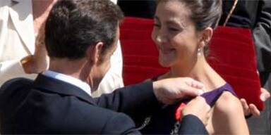 Sarkozy überreicht Betancourt Ehrenorden