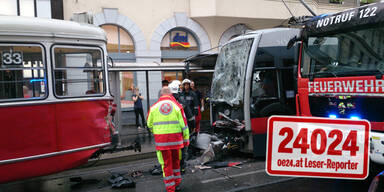 Straßenbahn-Crash löste Verkehrs-Chaos aus