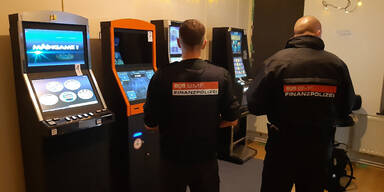 121 illegale Spielautomaten: Betreiber bedrohten Finanz