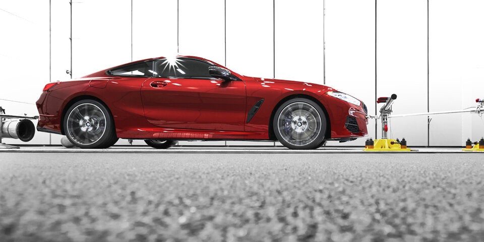 BMW setzt bei 8er Coupé auf 'Exotenalarm'