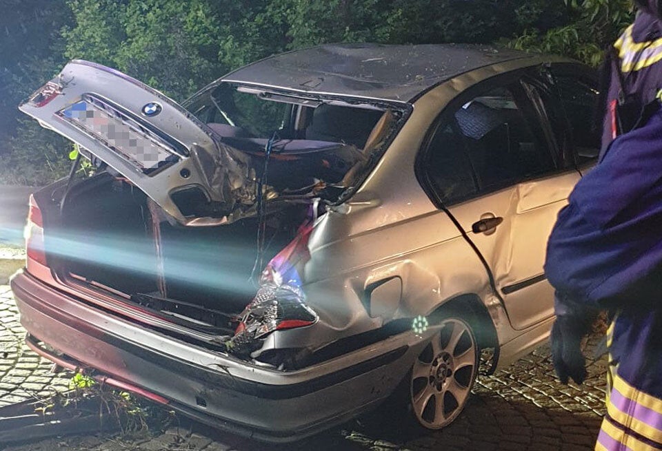 21-jähriger schrottet Auto bei Driftversuch in Wien