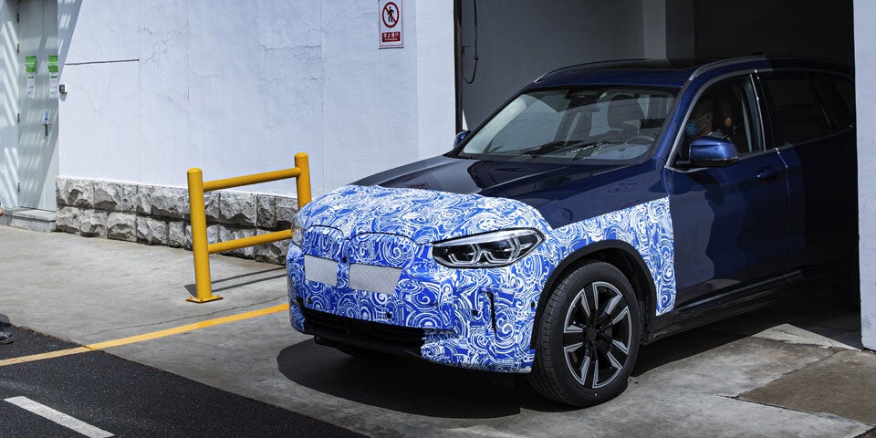 BMWs elektrischer X3 (iX3) ist auf Schiene