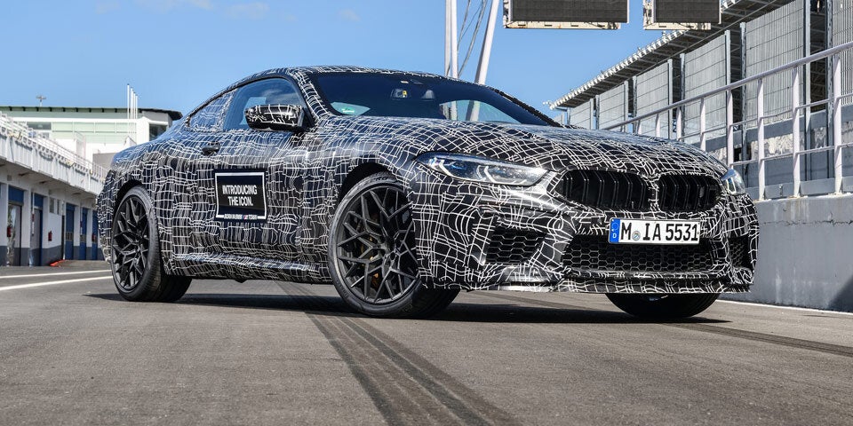 BMW lässt neuen M8 von der Leine