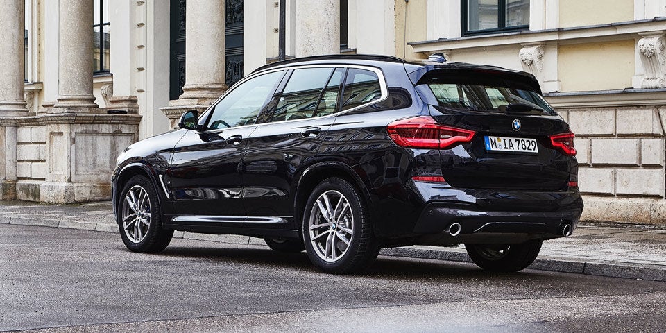 BMW X3 startet mit Plug-in-Hybrid