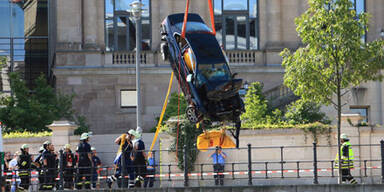 bmw_reichstag_epa