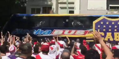 Bus von Boca Juniors angegriffen: Mehrere Verletzte