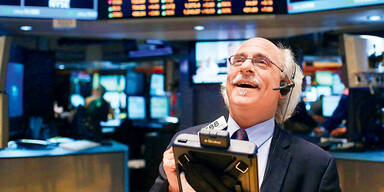 Dow Jones gewinnt nach Stimmungsdreh 1,23%