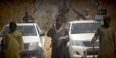 Boko-Haram-Terroristen entführen 16 Mädchen