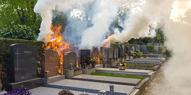 Friedhofs-Wärter beschützte Gräber vor den Flammen