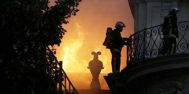 Paris: Feuer verwüstet Stadtpalais-Juwel