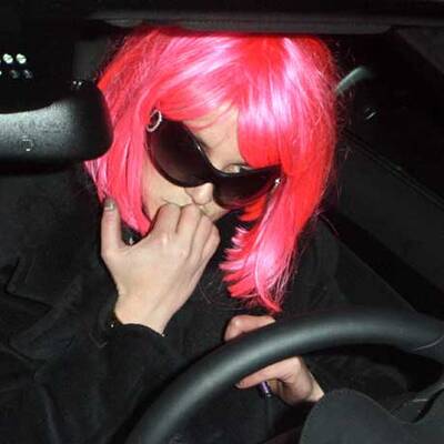 Britney färbt sich ihre Haare selber