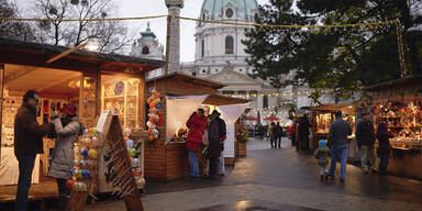 Wiener stürmen die Adventmärkte